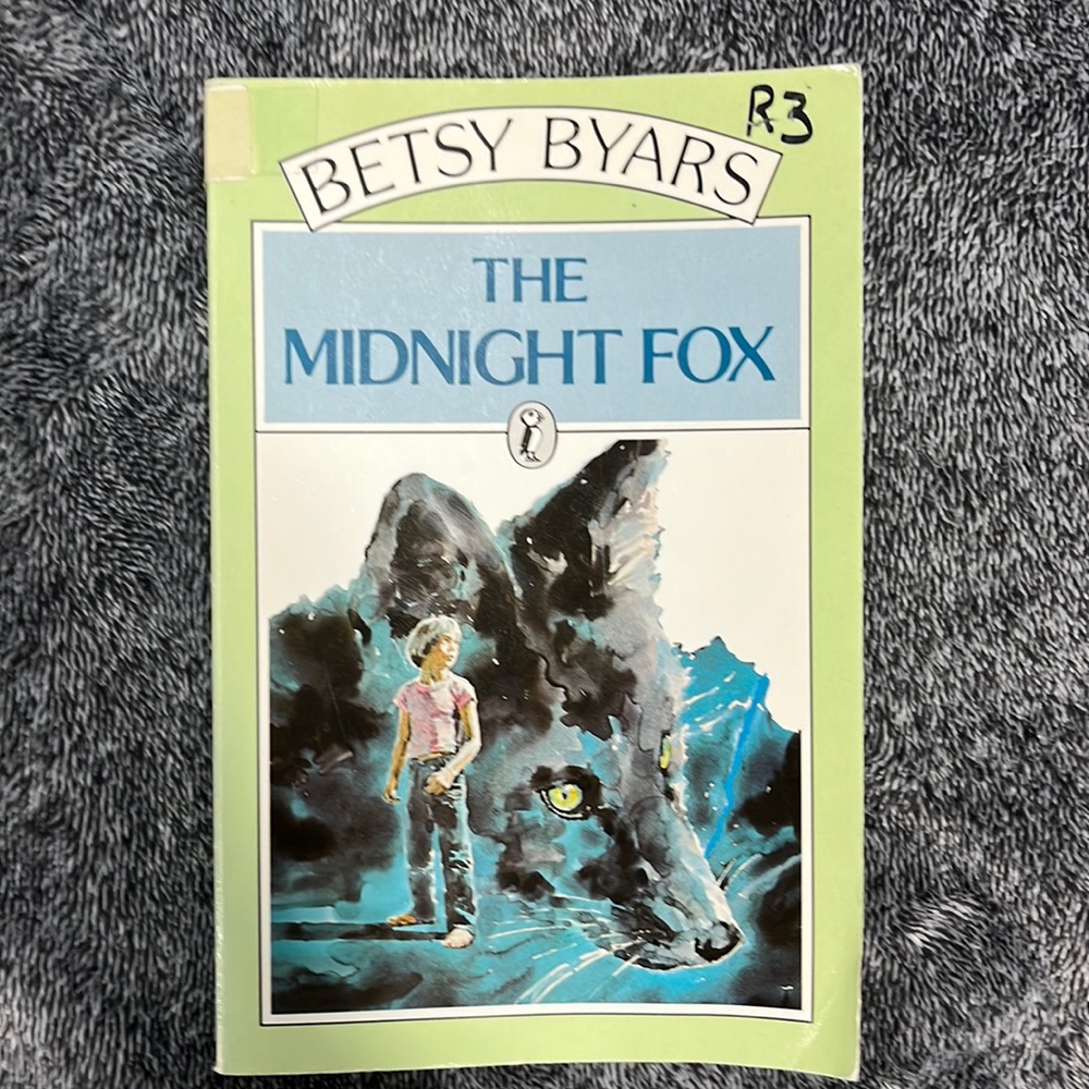 Book The midnight fox. By Betsy Byars